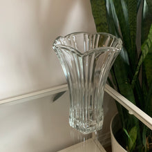Load image into Gallery viewer, Vintage Anchor Hocking Glass Vase
