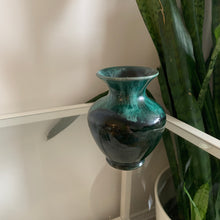 Load image into Gallery viewer, Small Vintage Ceramic Vase
