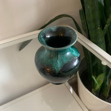 Load image into Gallery viewer, Small Vintage Ceramic Vase
