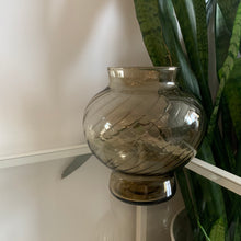 Load image into Gallery viewer, Vintage FTDA 1981 Swirl Glass Vase
