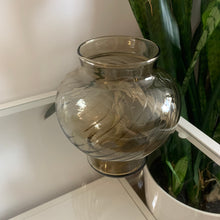 Load image into Gallery viewer, Vintage FTDA 1981 Swirl Glass Vase
